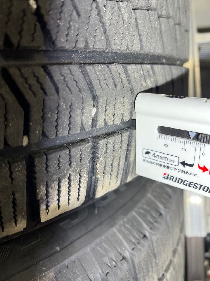 215/60R16 冬タイヤ アルミホイール付き（※ホンダ専用ヴェゼル装着