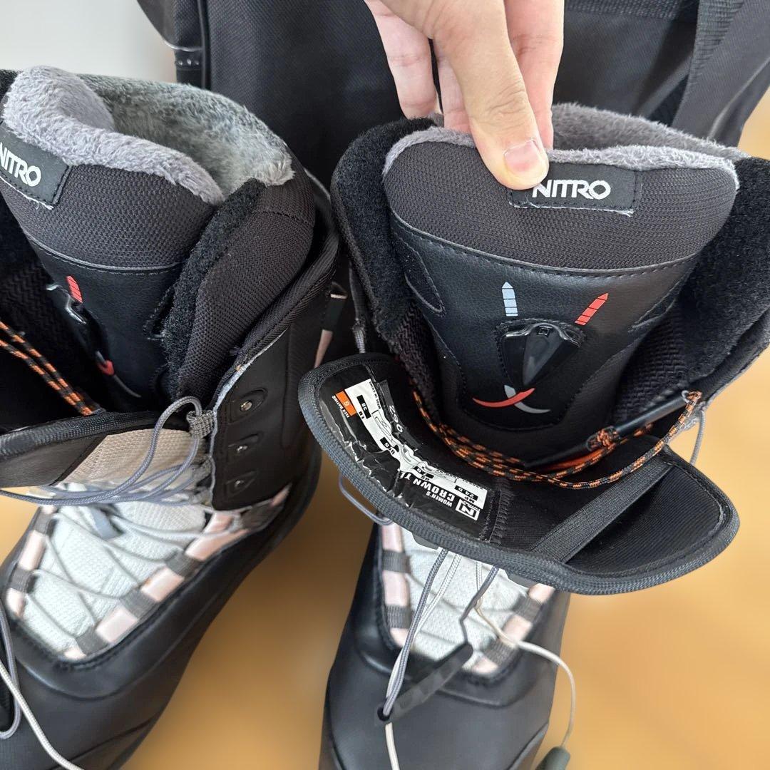 NITRO スノーボードブーツ 収納バッグ付き　24.5cm