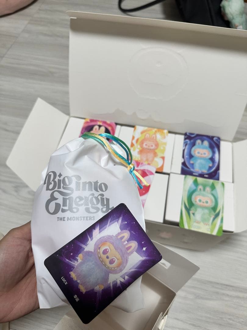 LABUBU Big into Energy ラブブ 7箱