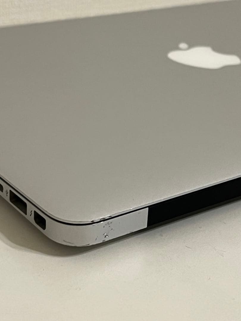充電器付動作品】MacBook Air 2013 13インチ 本体＋カバー