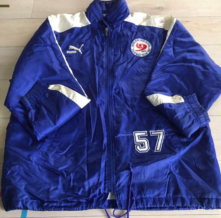 プーマ 奈良育英サッカー部限定ジャージ 防寒 - メルカリ