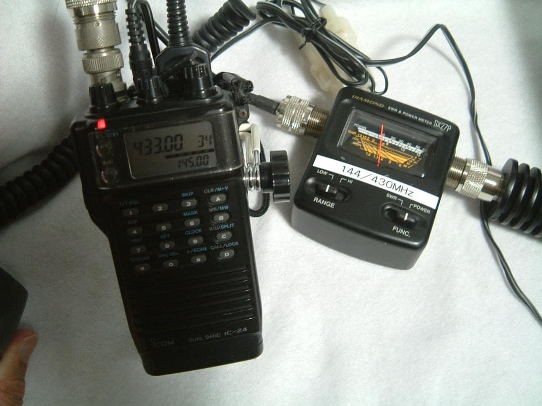 動作品】【icom IC-24】144/430MHz FMトランシーバー＋電源