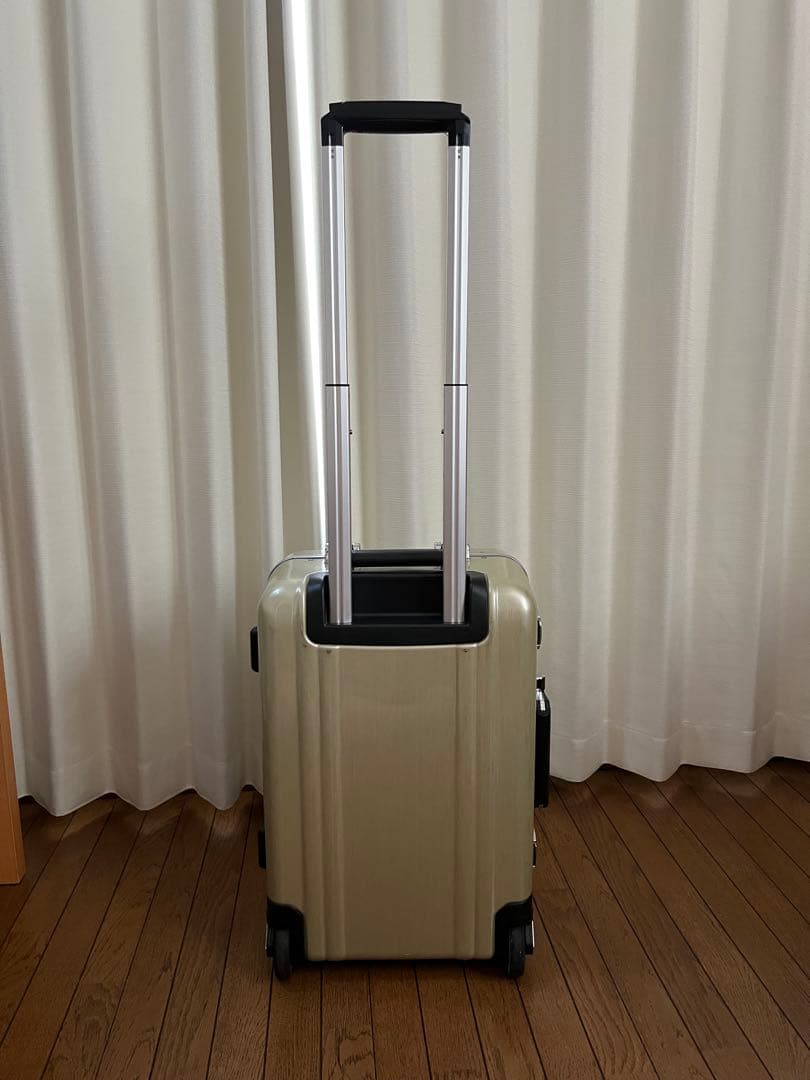 tocushino様専用 ゼロハリ2輪 ポリカボネート キャリーケース 中古品