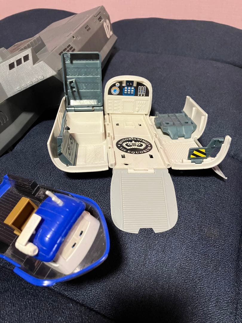 カーズ2 超レア物 トニートライフル 戦闘艦アメリカ海軍 3点セット