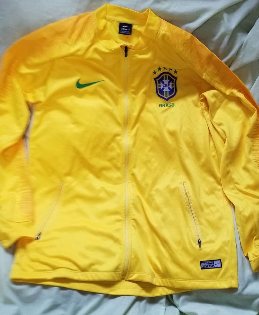 NIKE　ナイキ　ブラジル代表　2018 アンセムジャケット　オーセンテック NIKE ブラジル代表 2018 アンセムジャケット(イエロー) 893584 749