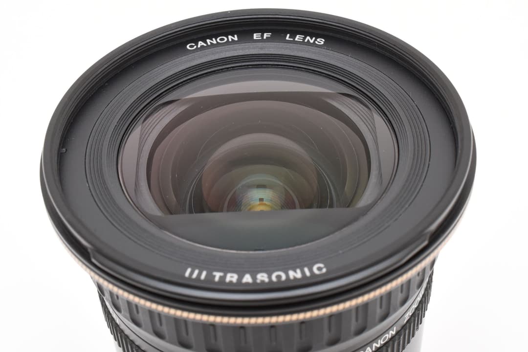 美品 Canon EF 20-35mm F3.5-4.5 USM #8523