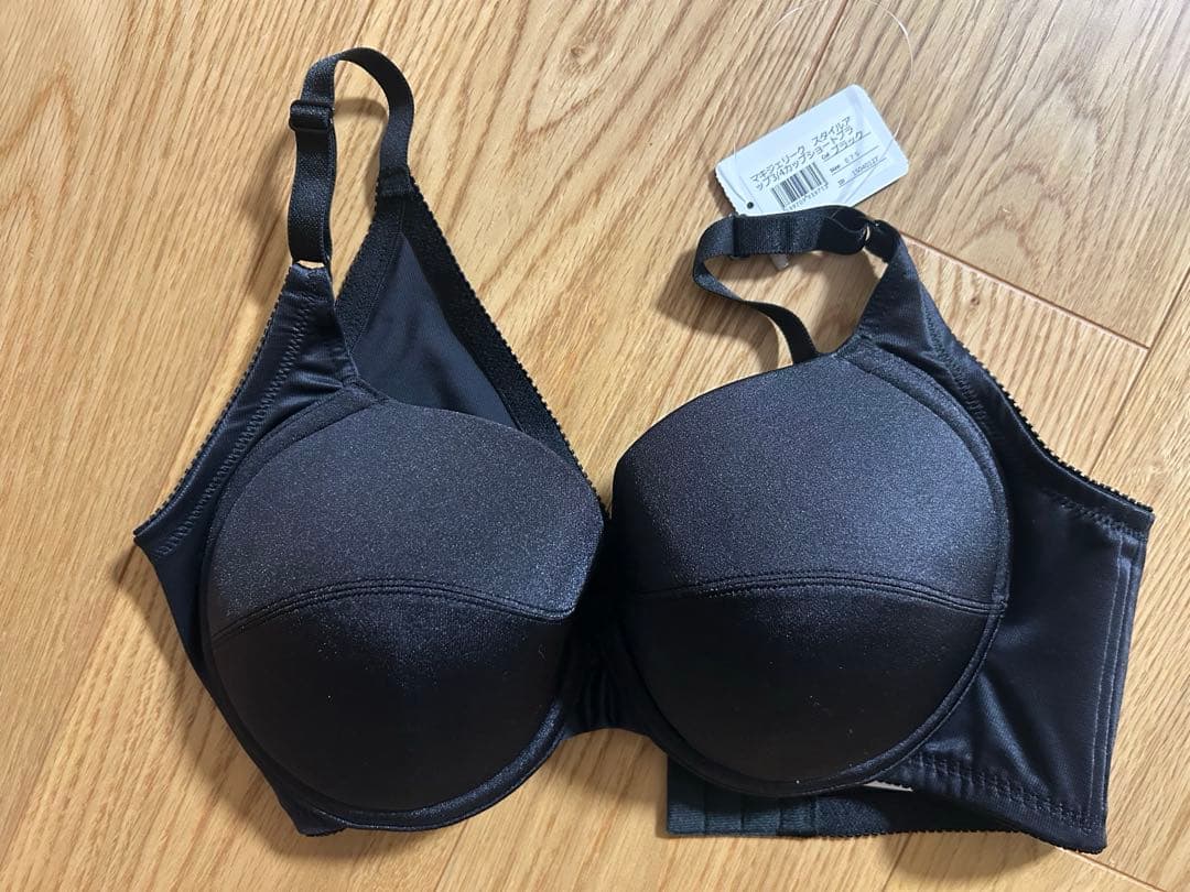 新品タグ付　マルコマキジェリーク3／4カップショートブラジャー　ブラック　E75 マキジェリーク」 新柄・新色を発売いたします。 | MARUKO