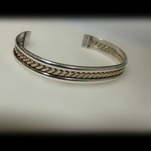 ビンテージ1970’sナバホシルバーゴールドフィルドツイストバングルUSA Vintage Fred Harvey Style Bangle (ナバホ族) Antique Native