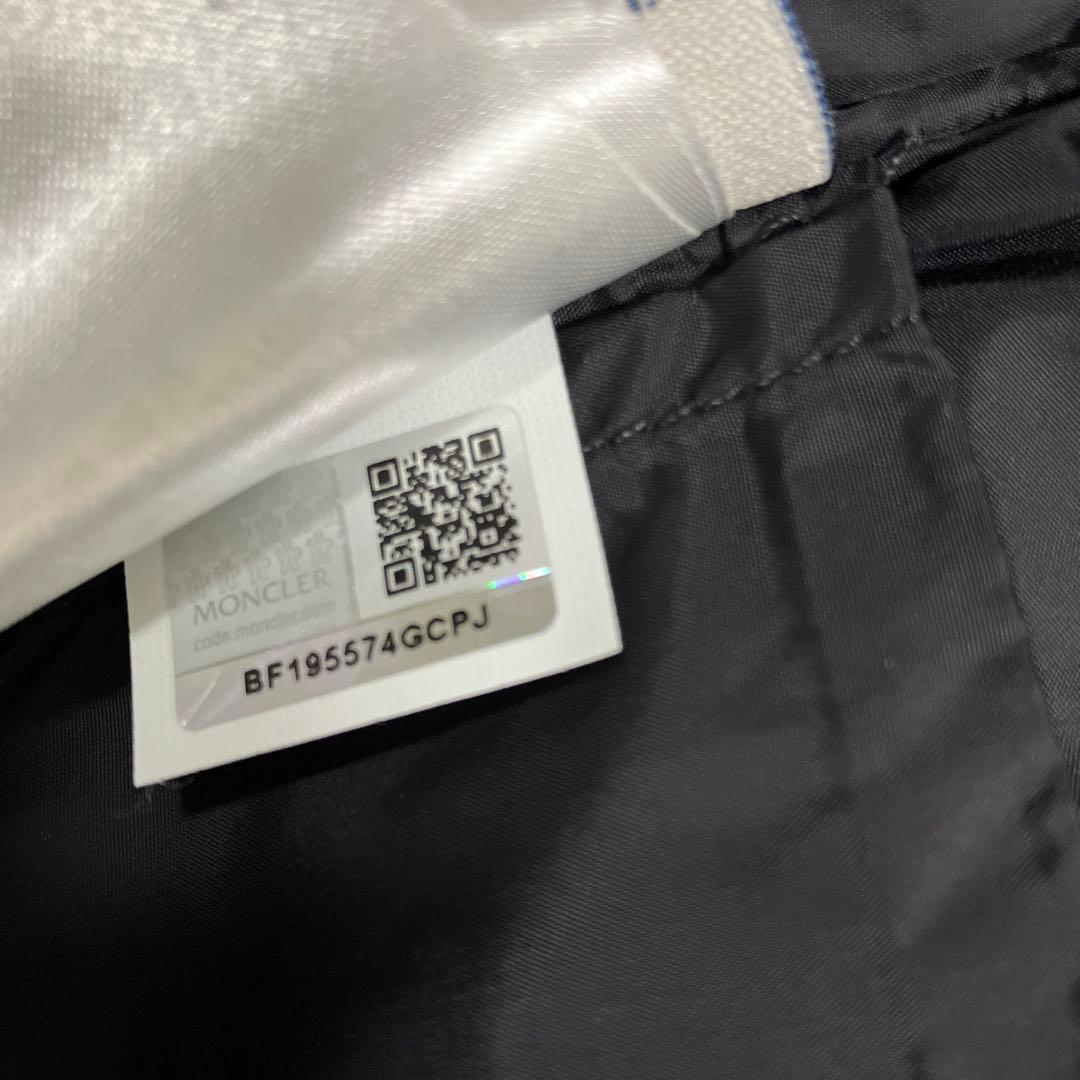 エゴイスト様専用。MONCLER ダウンジャケット ブラック・ホワイト