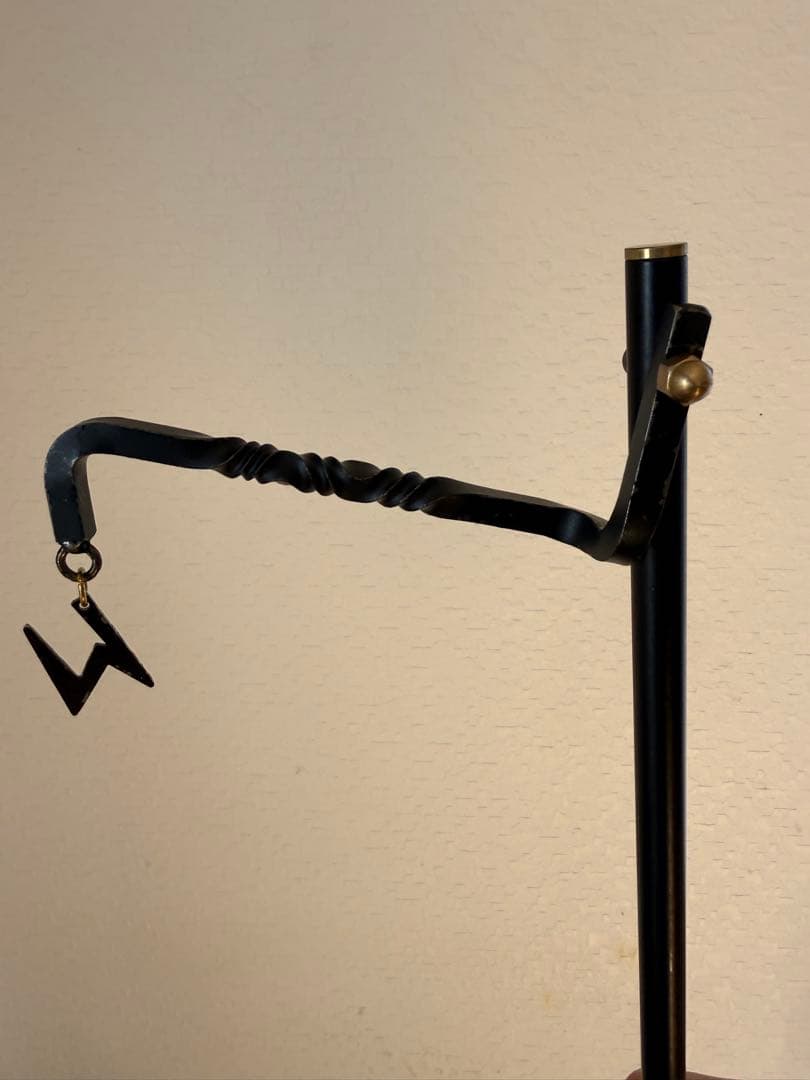 グチャネジとエッジスタンドのセット - メルカリ