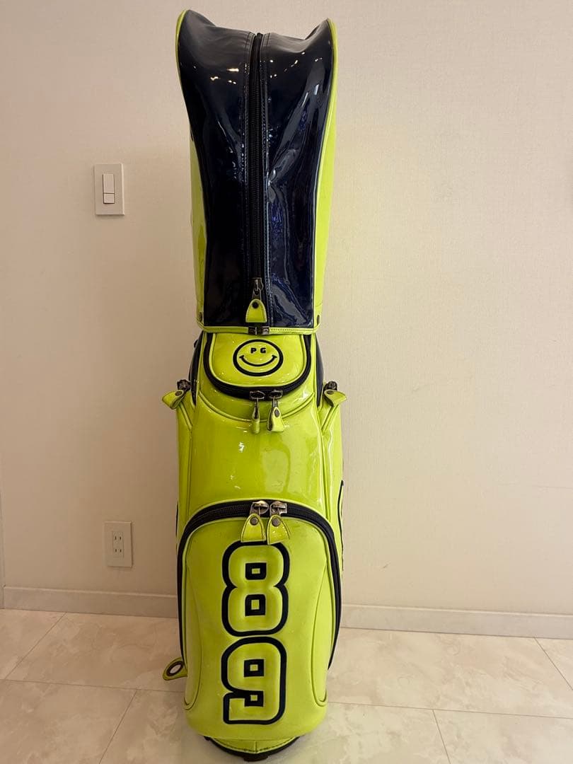 美品 PEARLY GATES キャディバッグ限定品エナメルおまけ付き - メルカリ