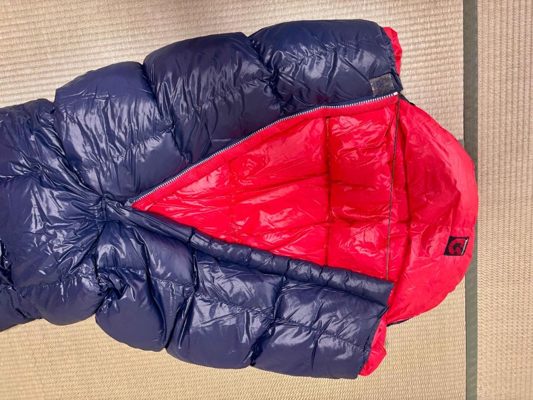 デニムさん専用 ダウンシュラフ （秋＆冬季用）ネイビー/レッド 天