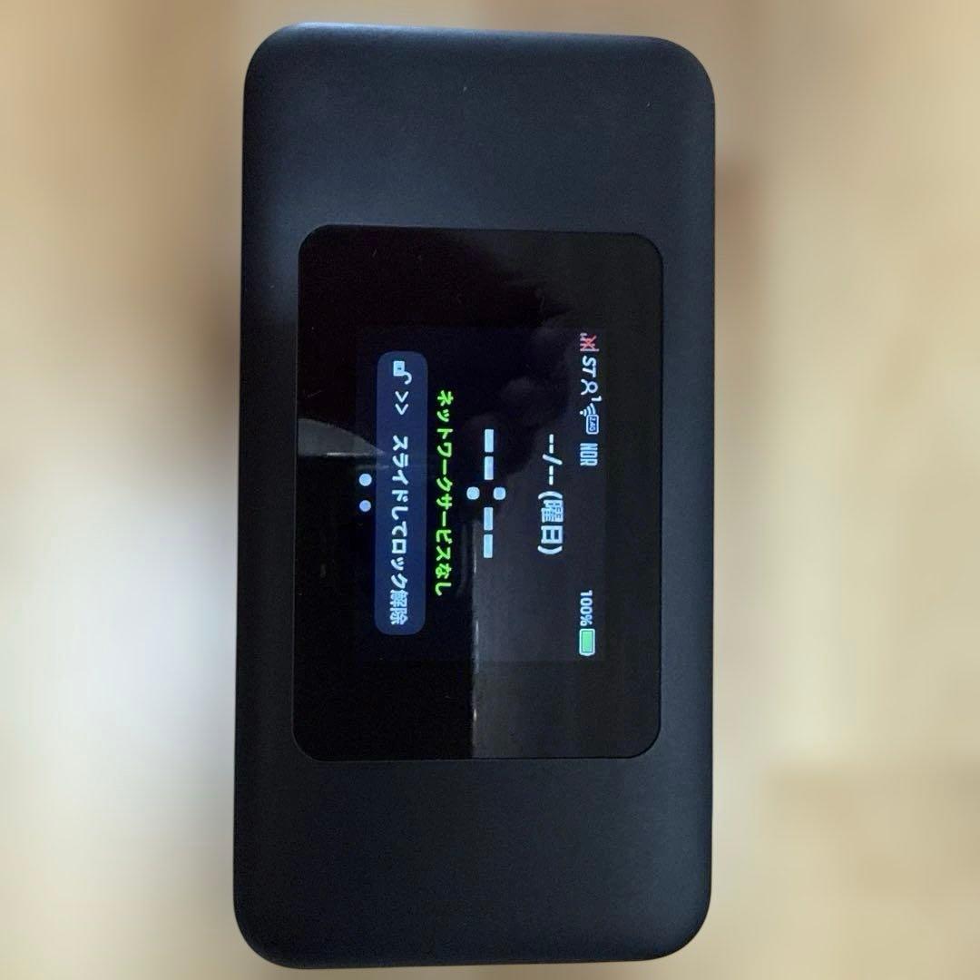 UQ speed wifi dock 5G 01 - メルカリ