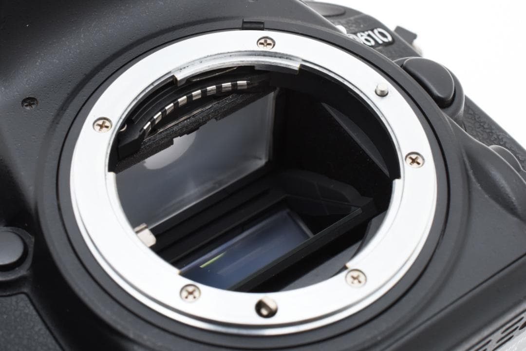 超美品 ニコン D610 デジタル ボディ ショット枚数 14752枚 M318