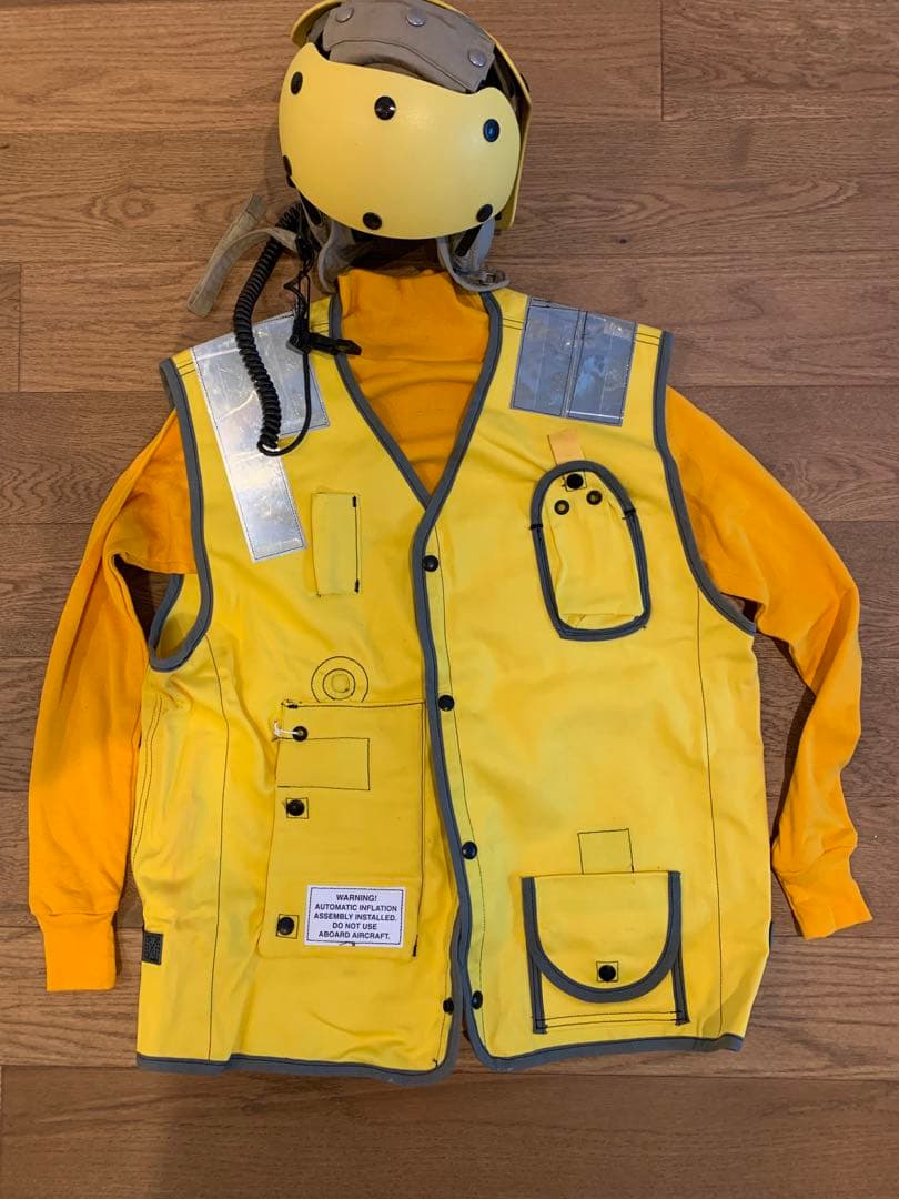 デッキクルー　3点セット　実物　レア　アメリカ海軍　Navy デッキクルー 3点セット 実物 レア アメリカ海軍 Navy 1/144 US.NAVY