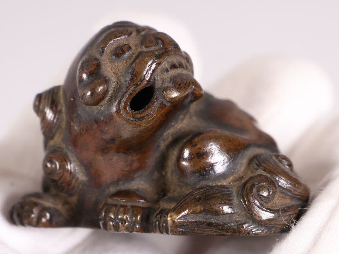 古銅 獅子 置物 5cm 71.4g 木箱入り 時代 金工 根付？【MB109】
