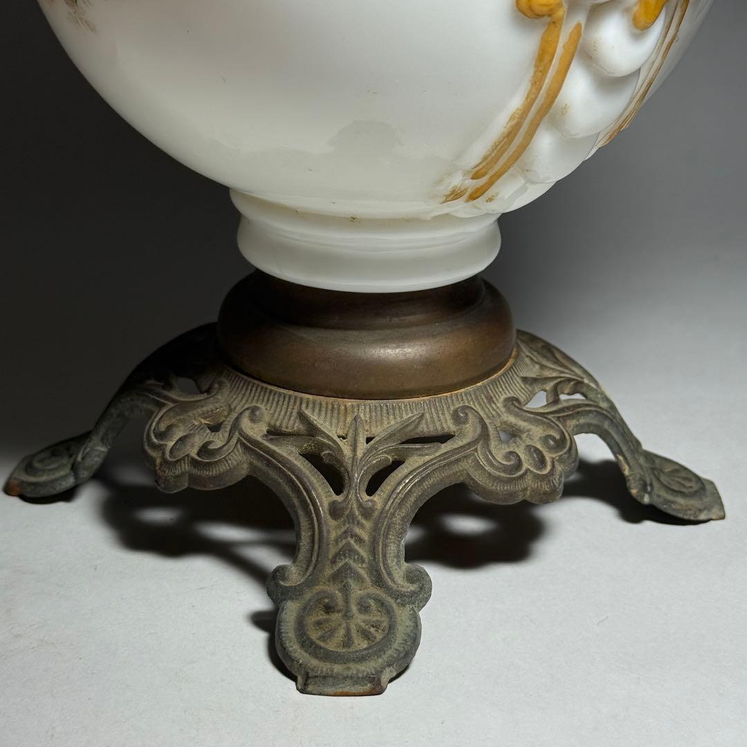 ◇希少 置きランプ 雷文擦り硝子火屋 ガラス絵乳白硝子オイル壺 明治