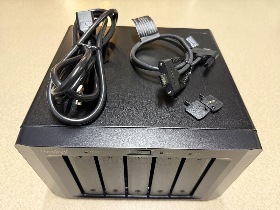 拡張ユニット Synology DX517 5ベイNAS DX517 | Synology Inc.