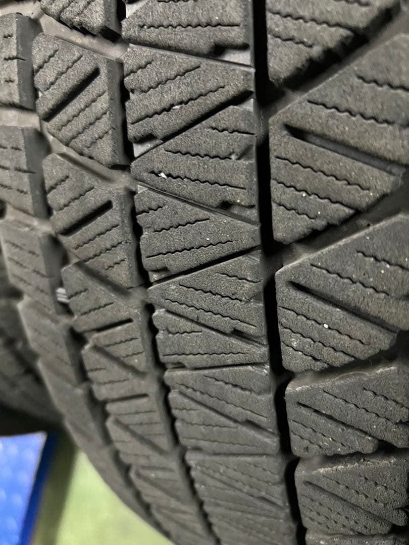 国産 ブリヂストン ブリザック VRX3 225/60/R18 4本セット