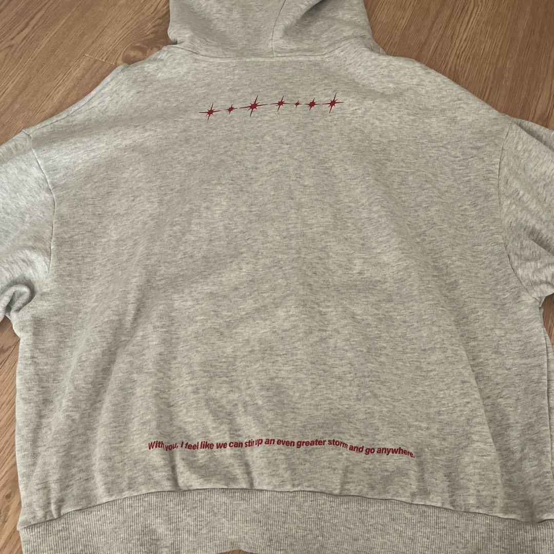 なにわ男子 VoyAGE パーカー - メルカリ