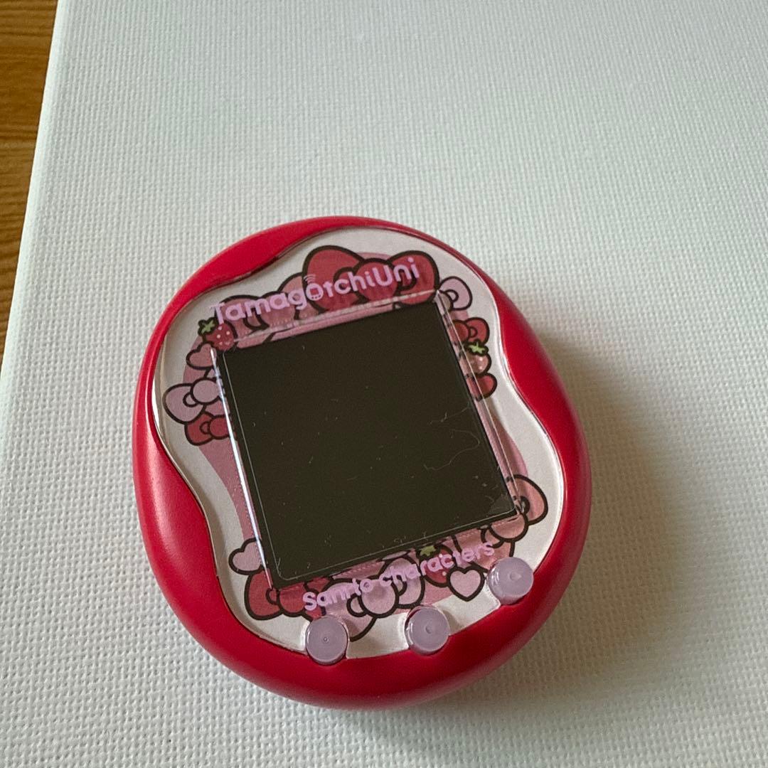 Tamagotchi Uni 赤 Sanrioキャラクター付き