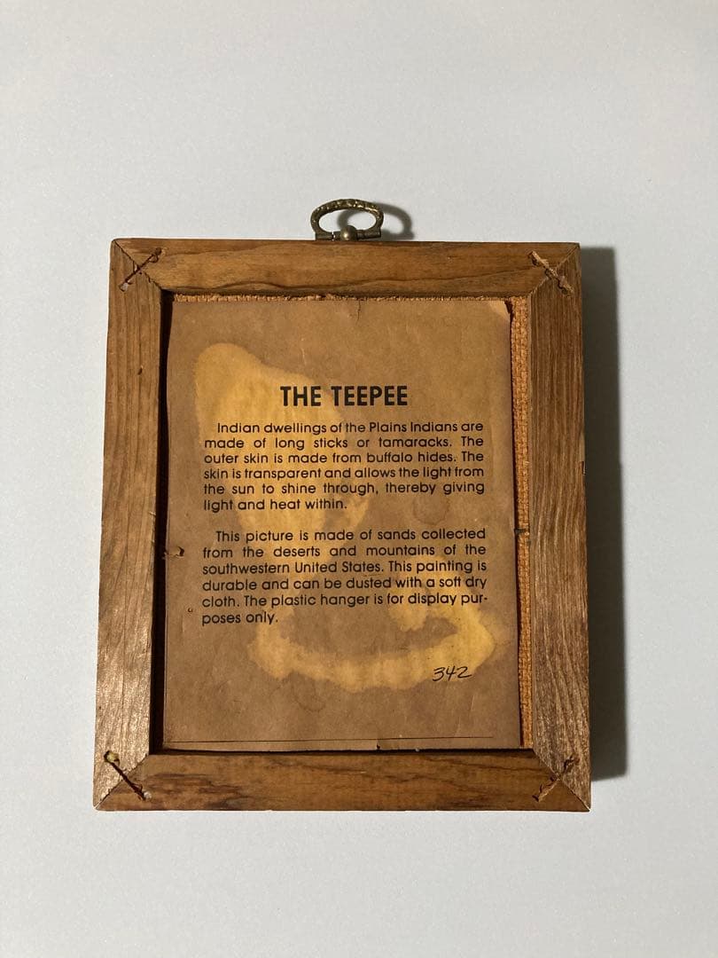 ネイティブアメリカン　ティピー（移動式住居）が描かれた額入りの砂絵　木製フレーム