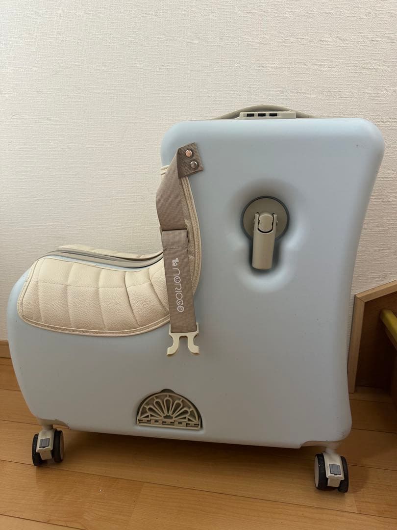 noricco(ノリッコ)/おしり痛くないクッション付/乗れるスーツケース