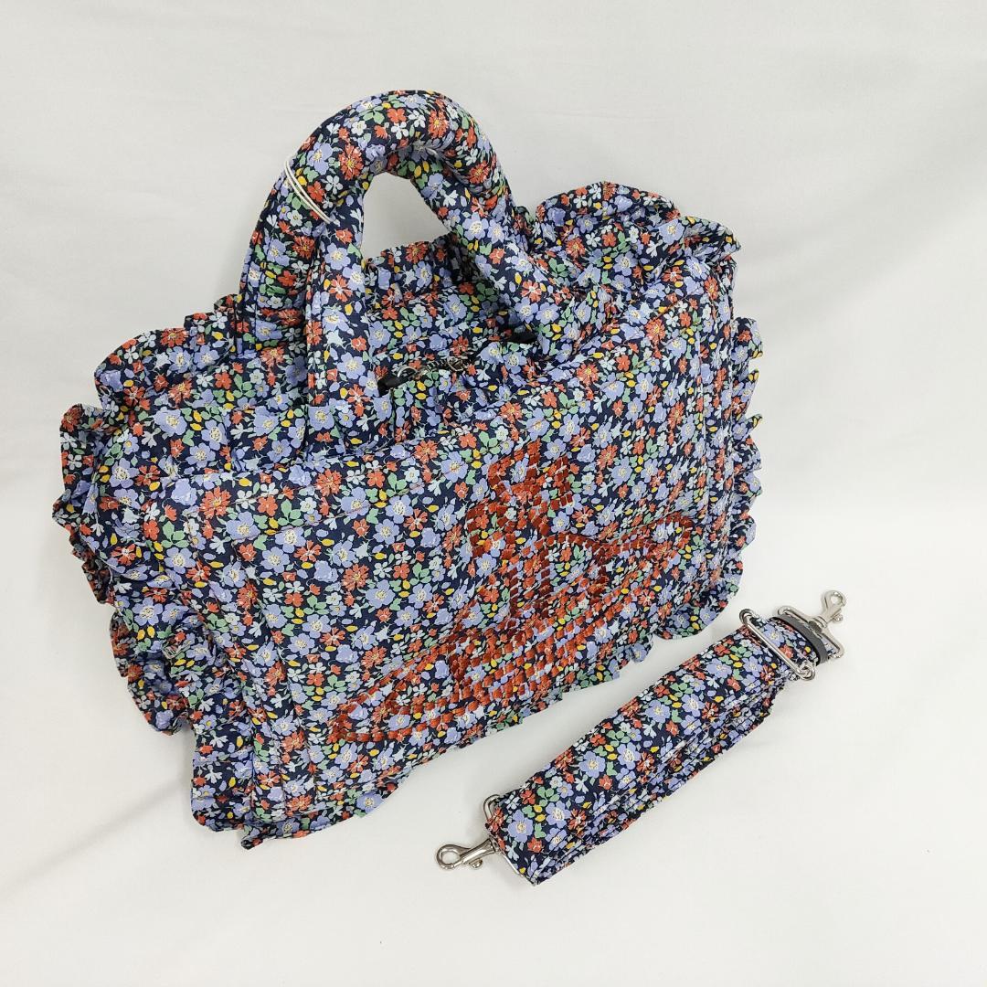 ○☆新品 未使用 ヴィヴィアンウエストウッド フリルアイダーダウン