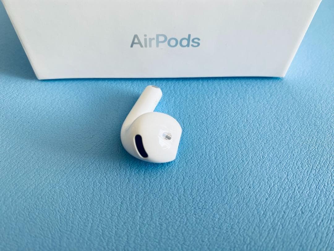 AirPods 第4世代 R片耳 右耳のみ イヤホン A3055 - メルカリ