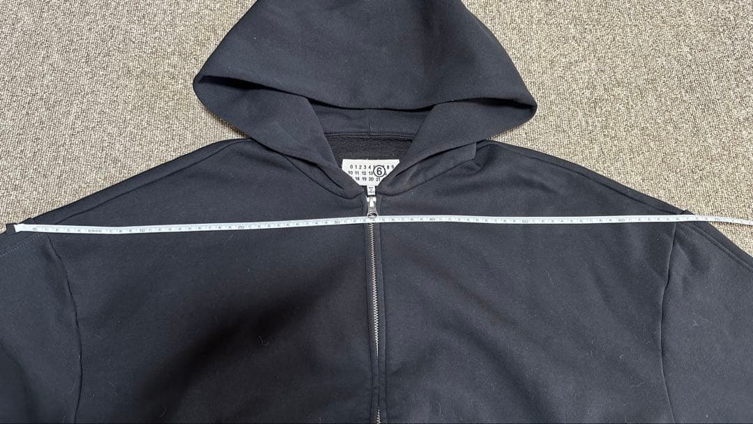 最終値下げMaison Margiela MM6 24SS ジップフーディー 黒 - メルカリ