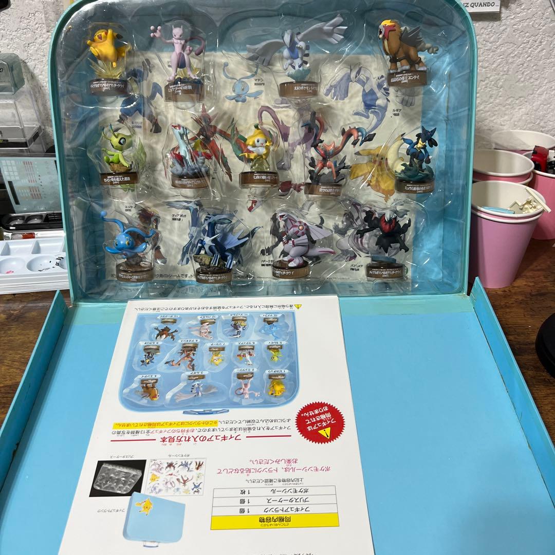 ポケモンフィギュア 16体セット 収納ケース付き - メルカリ