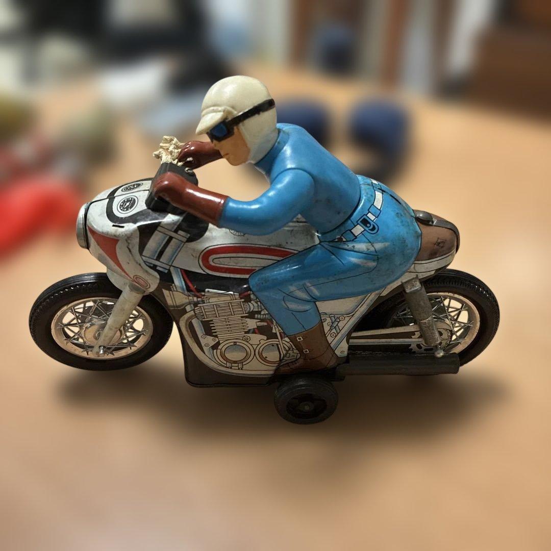 ブリキ製 ダイヤ製 白バイ レトロ ハンドル無し スクリーン無し - メルカリ