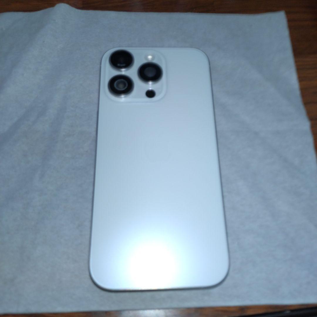 Apple iPhone 16 Pro 本体 ホワイトジャンク - メルカリ