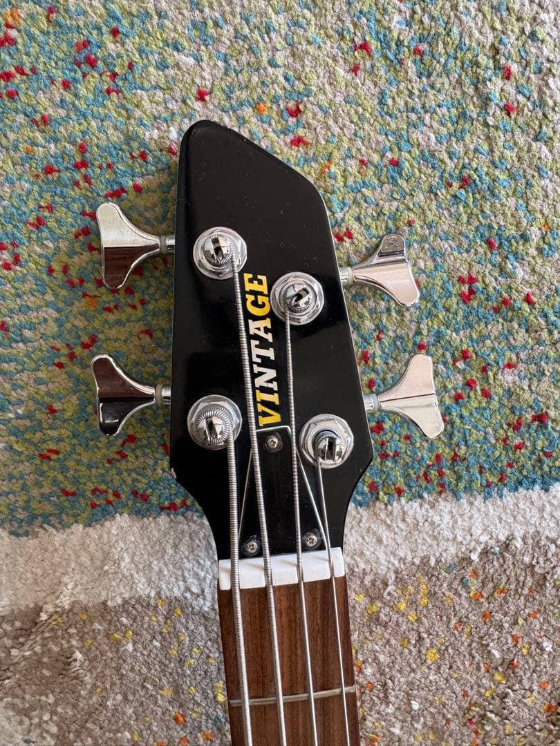ブラックエレキベース 4弦 - メルカリ