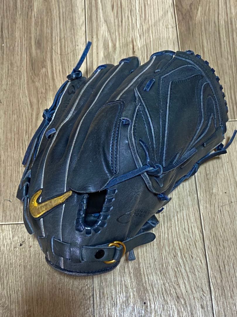 ナイキ　投手用　軟式グローブ　ダルビッシュモデル NIKE ナイキ ダルビッシュ有モデル シグネチャーモデル 投手用 野球