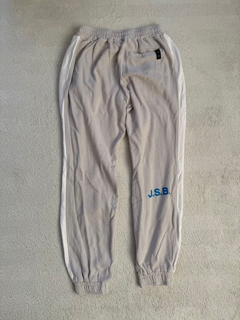 J.S.B. ジップアップフーディ グレー