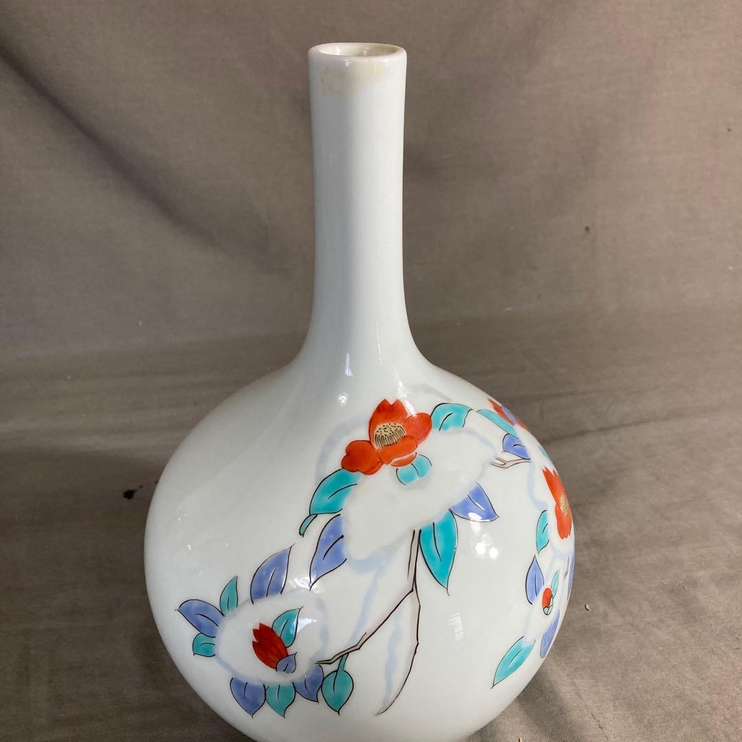 舘林貞夫】赤絵の伝統 日本の名窯 有田古琳庵窯 舘林貞夫作 錦雪椿絵