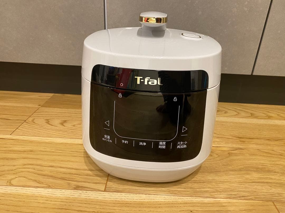 【美品】T-fal ラクラク・クッカー　プラス　コンパクト電気圧力鍋 ラクラ・クッカー コンパクト電気圧力鍋（1台12役） ホワイト CY3511JP