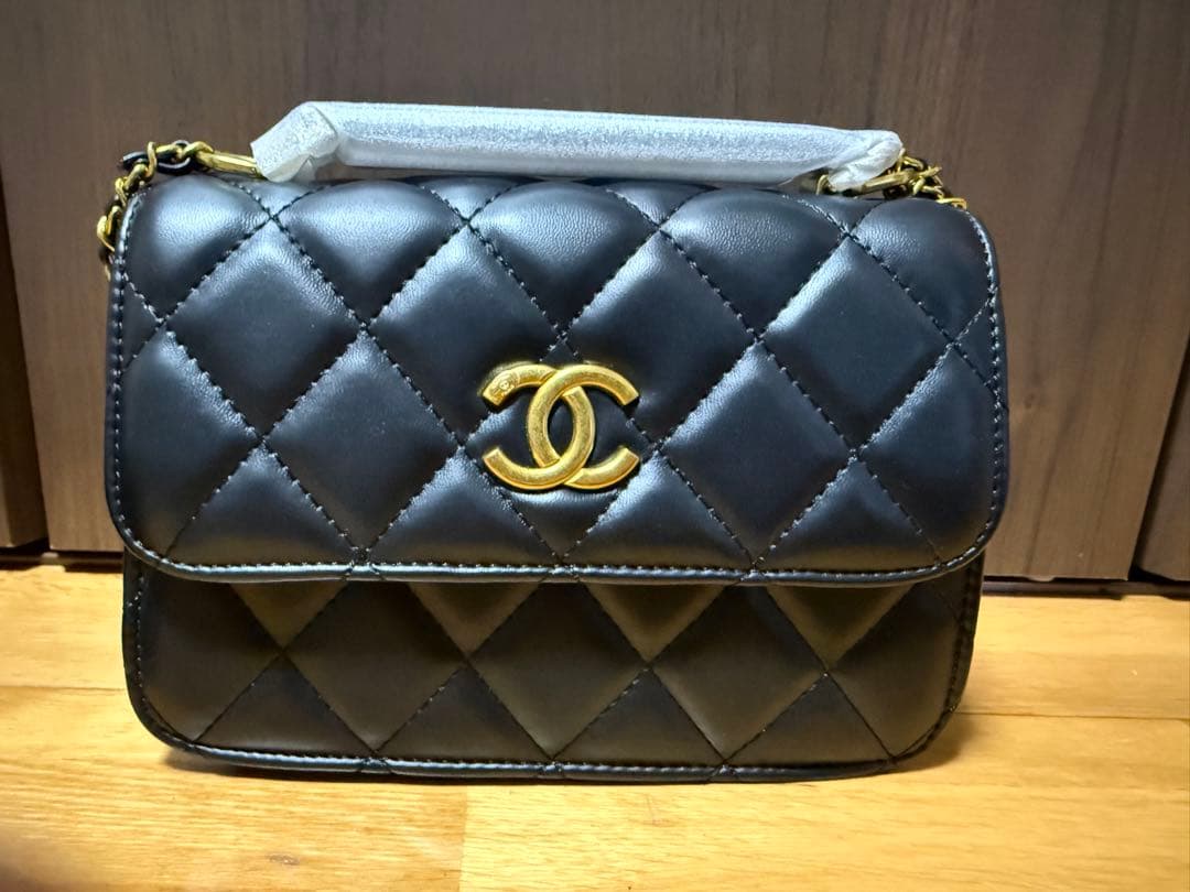 ノベルティCHANEL ブラック キルティング ショルダーバッグ - メルカリ