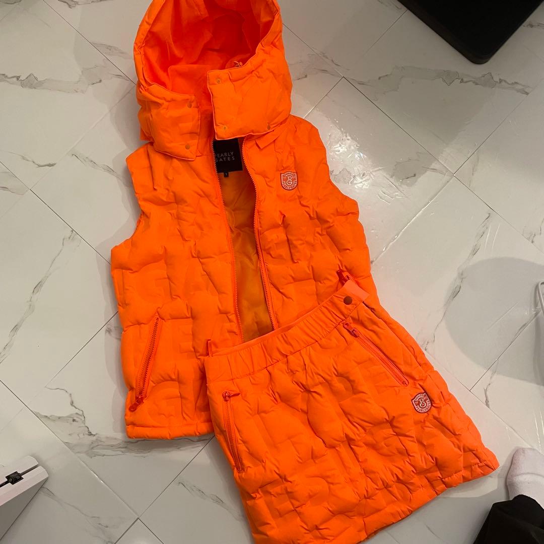 オレンジ ダウンベスト フード付き パーリーゲイツ GOLF セットアップ