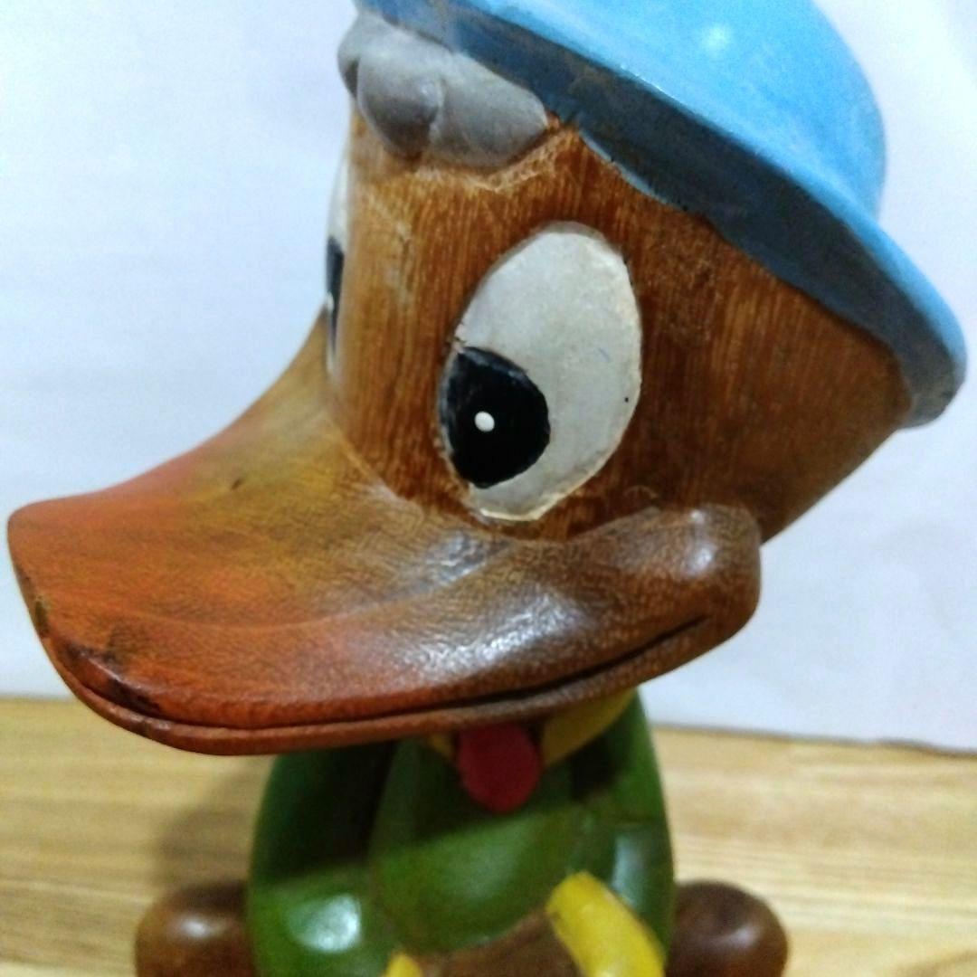ドナルドダック　木彫りの置物