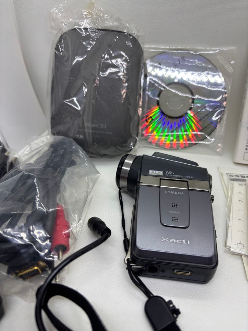 SANYO Xacti DMX-HD2 付属品多数 ザクティ 完動品 - ビデオカメラ