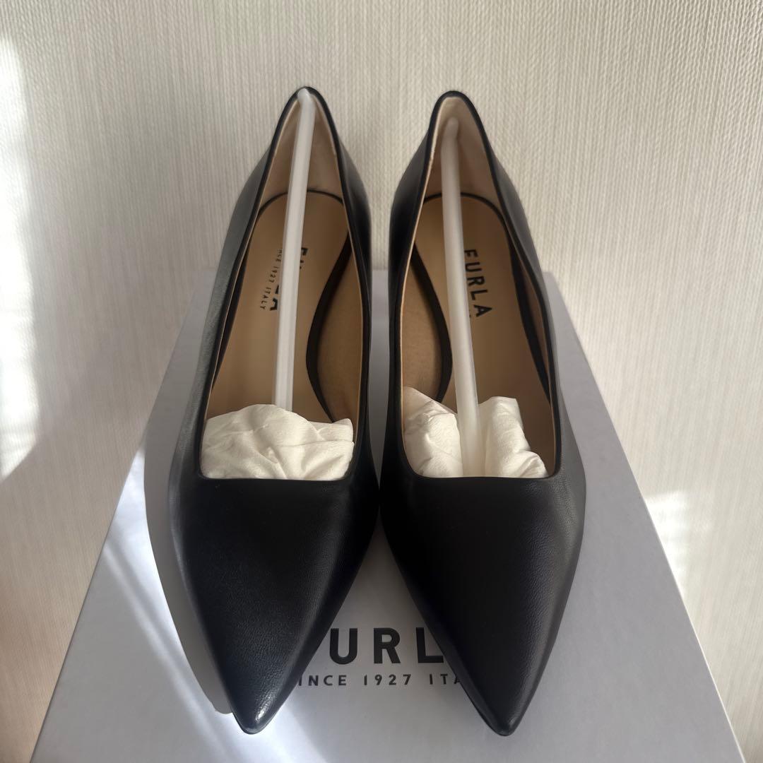 FURLA パンプス　黒　361/2 FURLA パンプス 黒 361/2 - メルカリ