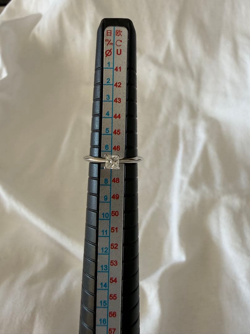 TIFFANY&Co. プリンセスカット 0.22ct PT950 US4