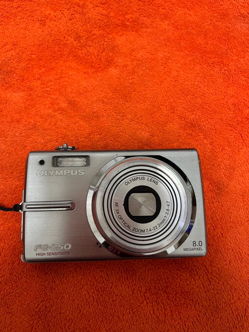 OLYMPUS FE-250 オリンパス コンパクトデジタルカメラ