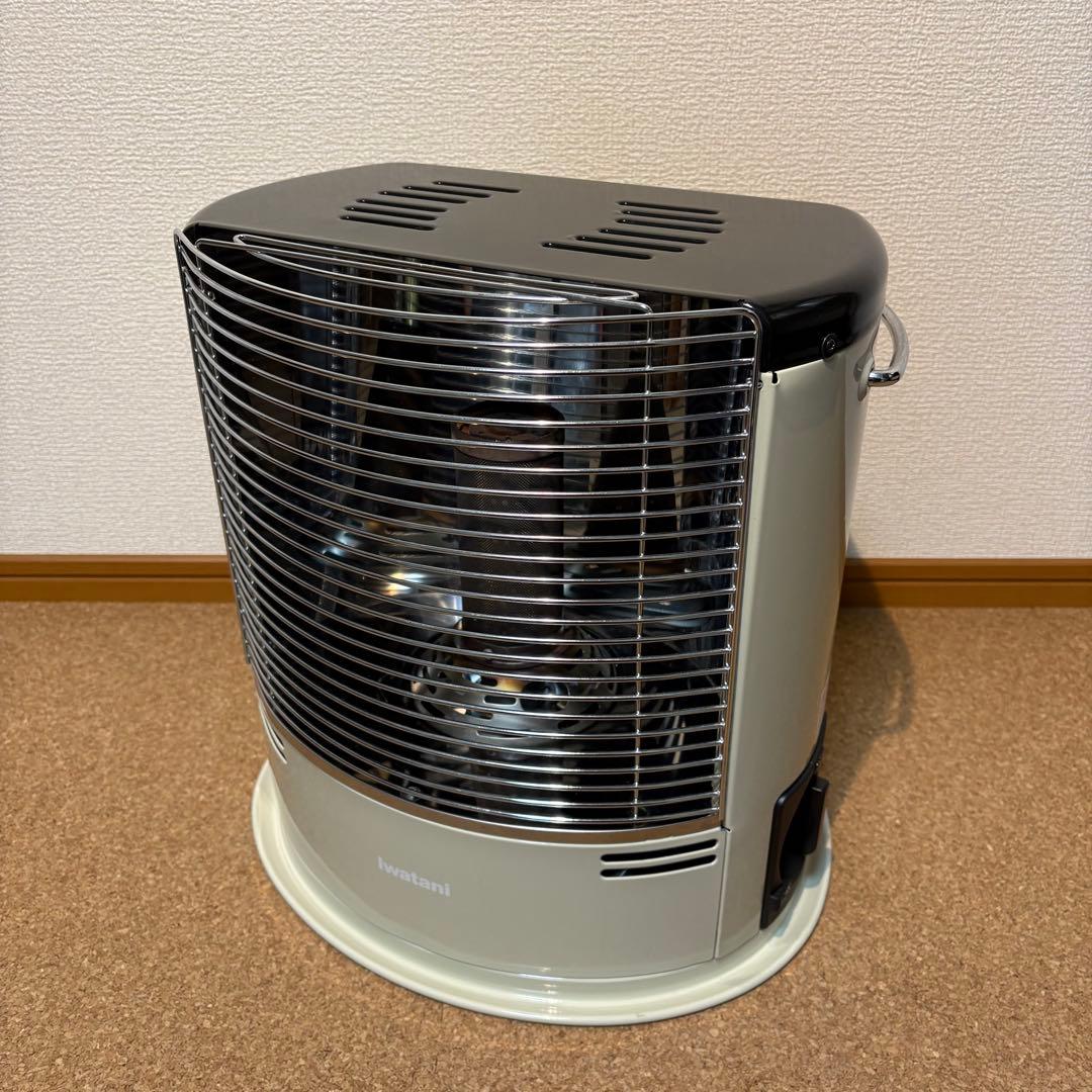 美品】岩谷 カセットガスストーブ デカ暖II CB-STV-DKD2 23年製 - メルカリ