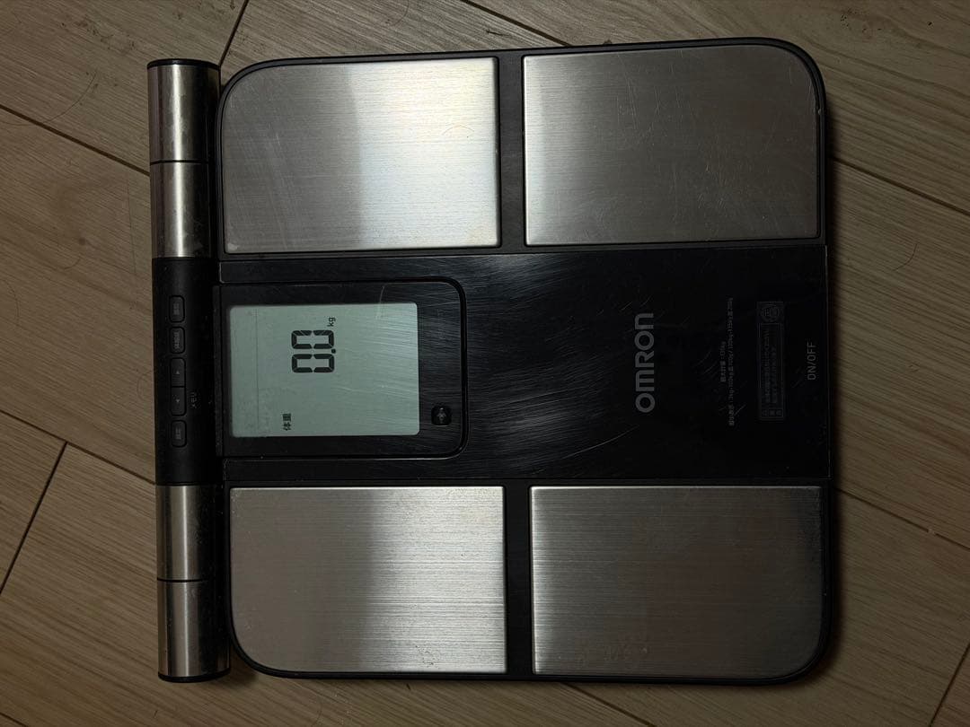 【週末値下げ】OMRON Karada Scan 703T 体組成計 体重体組成計 KRD-703T カラダスキャン