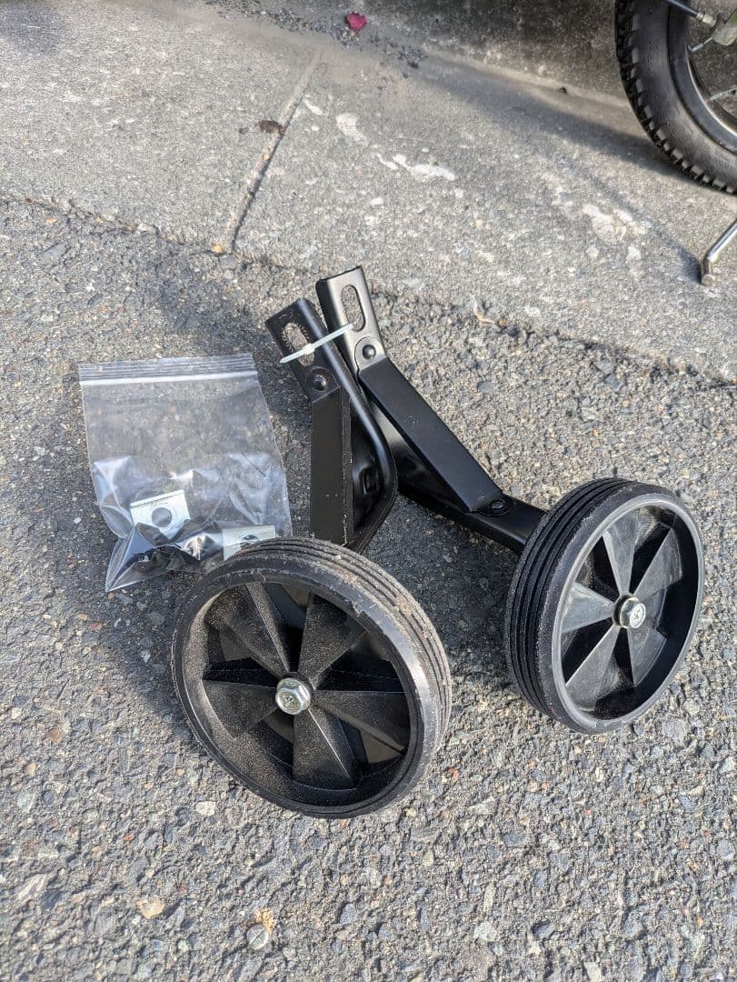 東京 引渡 子供・幼児用自転車 16インチ 青 補助輪付き 近隣配送致し