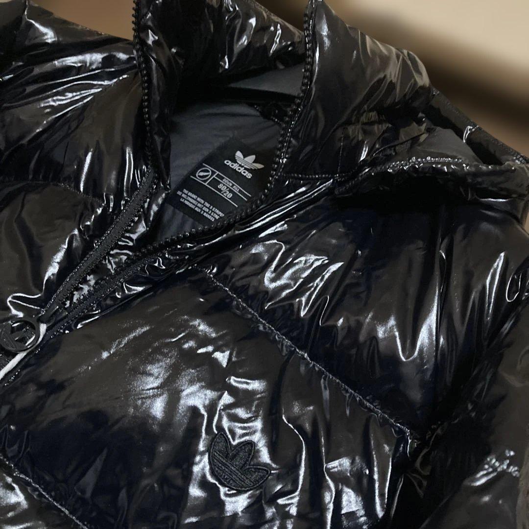 ひ*の様 超キラピカ光沢系アディダウンパーカー JKT ¥17999→現 - メルカリ