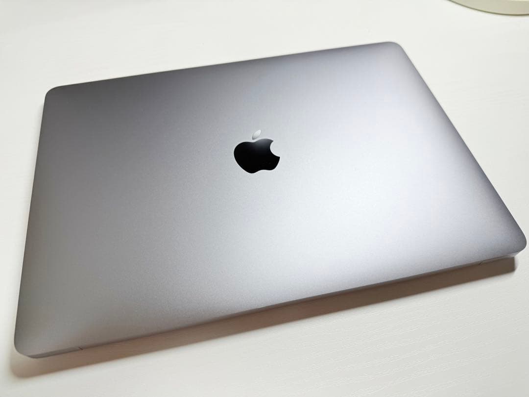 MacBook Air M1 8GB 512GB 充放電回数5 最大容量100% MacBook Air M1 8GB 512GB 充放電回数5 最大容量100%